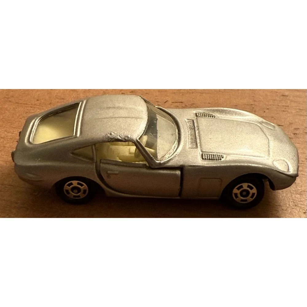 VINTAGE TOMICA 1974 POCKET CARS #5 SILVER‎ TOYOTA 2000GT SPORTS CAR 1/64 JAPAN
